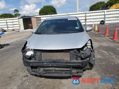 Piąte zdjęcie samochodu w środku: 2015 KIA FORTE LX VIN:KNAFK4A68F5412934 - miniatura