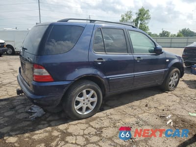 Trzecie zdjęcie samochodu z tyłu: 1999 MERCEDES-BENZ ML 430 VIN:4JGAB72E0XA083851 - miniatura