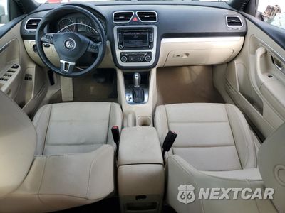 Zdjęcie 8 z 14 samochodu: 2012 VOLKSWAGEN EOS KOMFORT VIN:WVWBW7AH7CV022413 - miniatura