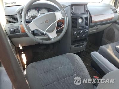 Zdjęcie 8 z 13 samochodu: 2008 CHRYSLER TOWN & COUNTRY VIN:2A8HR44H58R781754 - miniatura