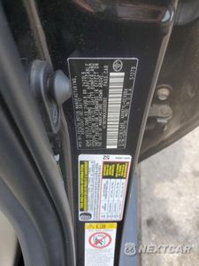 Zdjęcie 12 z 13 samochodu: 2018 TOYOTA CAMRY HYBRID VIN:4T1B21HKXJU500283 - miniatura