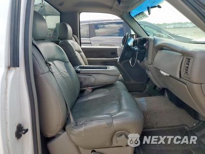Zdjęcie 10 z 12 samochodu: 2000 CHEVROLET SILVERADO C1500 VIN:1GCEC14T5YZ223939 - miniatura