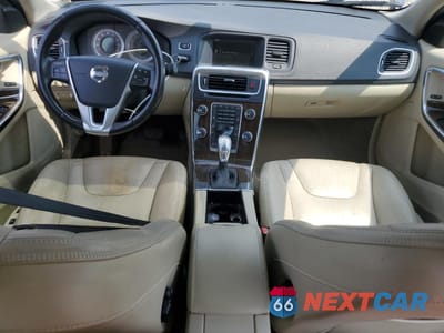 Zdjęcie 8 z 12 samochodu: 2013 VOLVO S60 T5 VIN:YV1612FH1D2177595 - miniatura