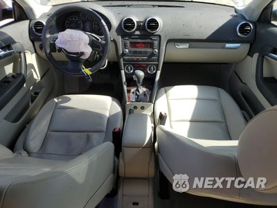 Zdjęcie 8 z 12 samochodu: 2010 AUDI A3 PREMIUM PLUS VIN:WAUMFAFM0AA034383 - miniatura