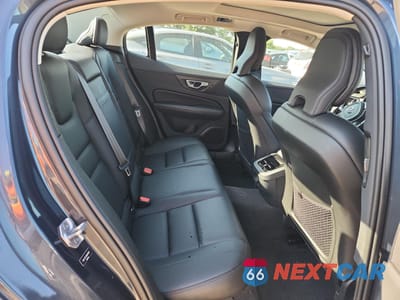 Zdjęcie 10 z 13 samochodu: 2022 VOLVO S60 B5 INSCRIPTION VIN:7JRL12TL0NG161640 - miniatura