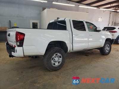 Trzecie zdjęcie samochodu z tyłu: 2022 TOYOTA TACOMA DOUBLE CAB 3.5L SR VIN:3TMCZ5AN4NM525643 - miniatura