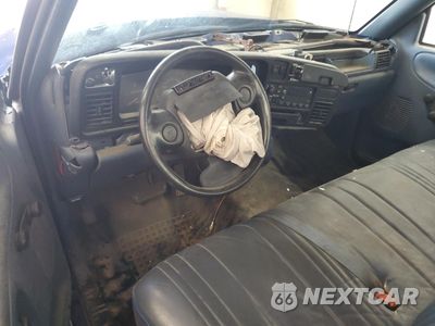 Zdjęcie 8 z 13 samochodu: 1995 DODGE RAM 2500 VIN:1B7KC26C2SS169649 - miniatura