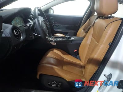 Zdjęcie 7 z 13 samochodu: 2016 JAGUAR XJ SUPERCHARGED VIN:SAJWA1CE5GMV98062 - miniatura