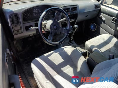 Zdjęcie 8 z 12 samochodu: 1995 NISSAN TRUCK E/XE VIN:1N6SD11S9SC371966 - miniatura