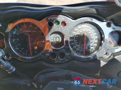 Zdjęcie 7 z 10 samochodu: 2015 SUZUKI GSX1300 RA VIN:JS1GX72B4F2101132 - miniatura