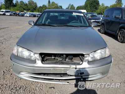 Piąte zdjęcie samochodu w środku: 2001 TOYOTA CAMRY CE VIN:JT2BG22K710562583 - miniatura