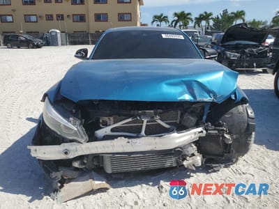 Piąte zdjęcie samochodu w środku: 2018 BMW M2 VIN:WBS1J5C51JVD36889 - miniatura