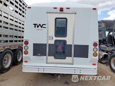 Zdjęcie 6 z 13 samochodu: 1998 FORD ECONOLINE E450 SUPER DUTY CUTAWAY VAN RV VIN:1FDXE40S8WHB77815 - miniatura