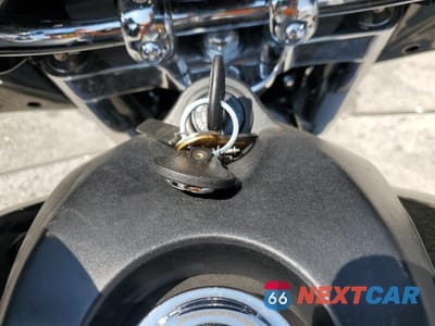 Zdjęcie 8 z 10 samochodu: 2012 YAMAHA XVZ13 VIN:JYAVP04E2CA016668 - miniatura