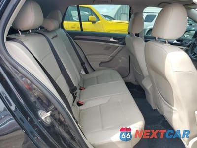 Zdjęcie 10 z 12 samochodu: 2018 VOLKSWAGEN GOLF S VIN:3VWG17AU5JM263134 - miniatura