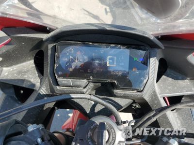 Zdjęcie 7 z 10 samochodu: 2023 HONDA CBR500 RA VIN:MLHPC6252P5400671 - miniatura
