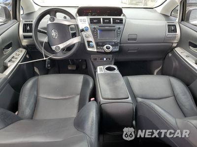 Zdjęcie 8 z 13 samochodu: 2012 TOYOTA PRIUS V VIN:JTDZN3EU1C3100990 - miniatura