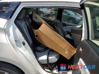 Zdjęcie 10 z 12 samochodu: 2020 TOYOTA PRIUS PRIME LE VIN:JTDKARFP8L3125118 - miniatura