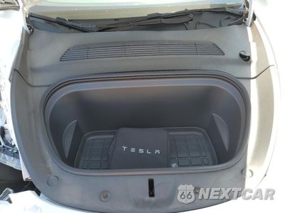 Zdjęcie 11 z 14 samochodu: 2024 TESLA MODEL Y VIN:7SAYGDEEXRF075803 - miniatura