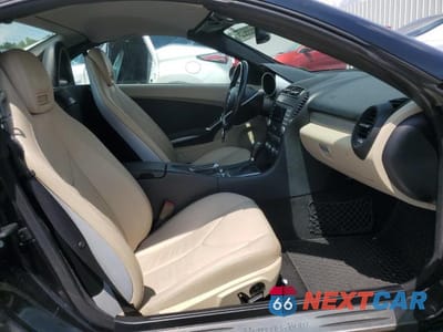 Zdjęcie 10 z 12 samochodu: 2007 MERCEDES-BENZ SLK 350 VIN:WDBWK56F47F157663 - miniatura