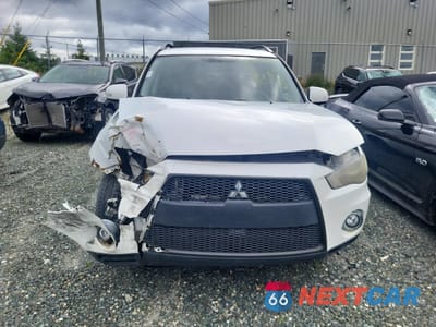 Piąte zdjęcie samochodu w środku: 2010 MITSUBISHI OUTLANDER XLS VIN:JA4JT3AX1AZ601711 - miniatura