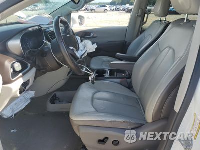 Zdjęcie 7 z 16 samochodu: 2018 CHRYSLER PACIFICA TOURING L VIN:2C4RC1BG7JR275192 - miniatura