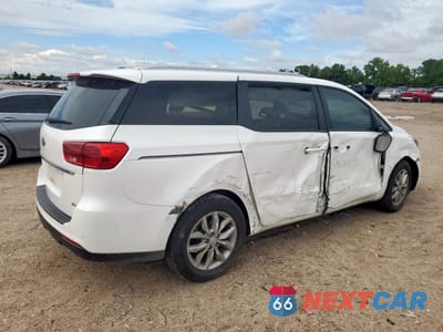 Trzecie zdjęcie samochodu z tyłu: 2020 KIA SEDONA LX VIN:KNDMB5C11L6642886 - miniatura