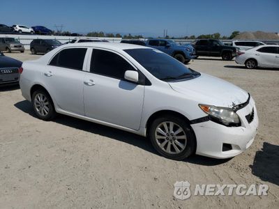 Czwarte zdjęcie samochodu z boku: 2010 TOYOTA COROLLA BASE VIN:1NXBU4EE5AZ308649 - miniatura