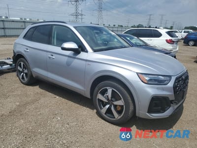 Czwarte zdjęcie samochodu z boku: 2023 AUDI Q5 PRESTIGE 45 VIN:WA1FAAFY6P2133378 - miniatura