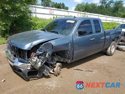 2008 CHEVROLET SILVERADO K1500 2GCEK190281100688 - główne zdjęcie licytacji z USA - miniatura