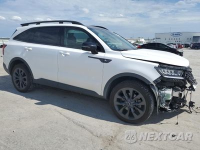 Czwarte zdjęcie samochodu z boku: 2024 KIA SORENTO EX VIN:5XYRHDLF0NG119983 - miniatura