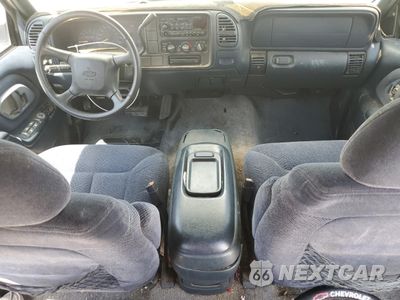 Zdjęcie 8 z 14 samochodu: 1999 CHEVROLET SUBURBAN C1500 VIN:3GNEC16R7XG112309 - miniatura