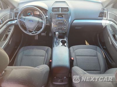 Zdjęcie 8 z 16 samochodu: 2017 FORD EXPLORER XLT VIN:1FM5K7D83HGA07970 - miniatura