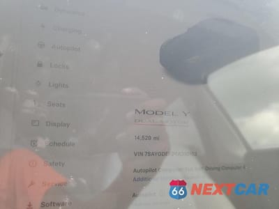 Zdjęcie 9 z 13 samochodu: 2024 TESLA MODEL Y VIN:7SAYGDEF2RA310183 - miniatura