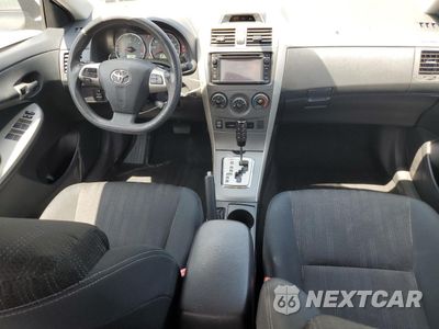 Zdjęcie 8 z 14 samochodu: 2012 TOYOTA COROLLA BASE VIN:2T1BU4EE4CC846716 - miniatura