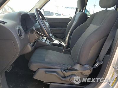 Zdjęcie 7 z 13 samochodu: 2011 JEEP PATRIOT SPORT VIN:1J4NF1GB6BD250317 - miniatura