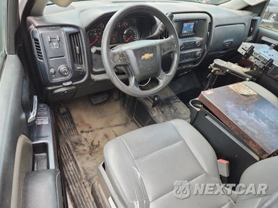 Zdjęcie 8 z 12 samochodu: 2015 CHEVROLET SILVERADO K2500 HEAVY DUTY VIN:1GC0KUEGXFZ112610 - miniatura