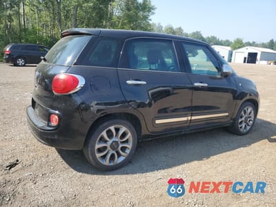 Trzecie zdjęcie samochodu z tyłu: 2015 FIAT 500L LOUNGE VIN:ZFBCFACH2FZ035438 - miniatura