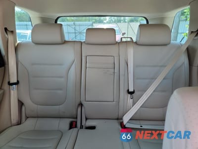Zdjęcie 10 z 14 samochodu: 2016 VOLKSWAGEN TOUAREG SPORT VIN:WVGEF9BP8GD003925 - miniatura
