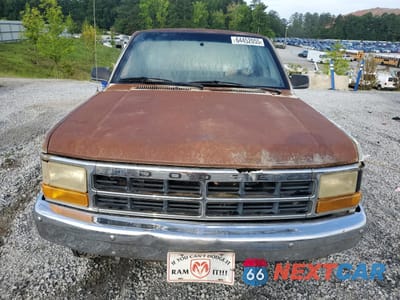 Piąte zdjęcie samochodu w środku: 1996 DODGE DAKOTA VIN:1B7FL26X1TS555646 - miniatura