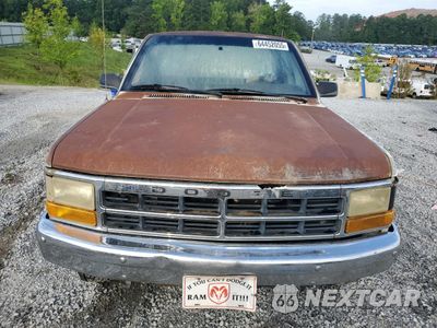 Piąte zdjęcie samochodu w środku: 1996 DODGE DAKOTA VIN:1B7FL26X1TS555646 - miniatura