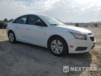 Czwarte zdjęcie samochodu z boku: 2013 CHEVROLET CRUZE LS VIN:1G1PA5SH5D7164989 - miniatura