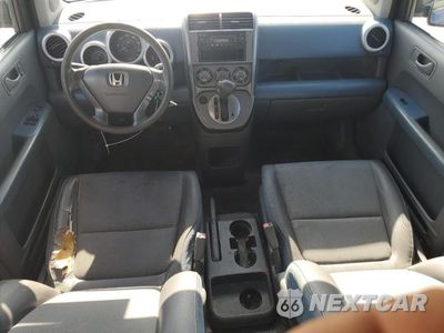 Zdjęcie 8 z 13 samochodu: 2006 HONDA ELEMENT LX VIN:5J6YH18346L006885 - miniatura