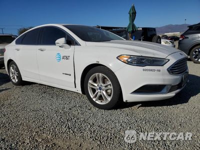 Czwarte zdjęcie samochodu z boku: 2018 FORD FUSION SE HYBRID VIN:3FA6P0LU7JR171582 - miniatura