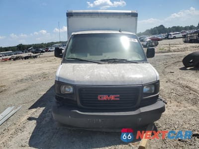 Piąte zdjęcie samochodu w środku: 2017 GMC SAVANA CUTAWAY G3500 VIN:1GDY7RFF8H1212175 - miniatura