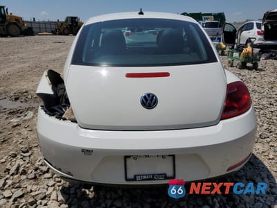 Zdjęcie 6 z 12 samochodu: 2015 VOLKSWAGEN BEETLE 1.8T VIN:3VWF17AT4FM634388 - miniatura
