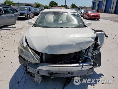 Piąte zdjęcie samochodu w środku: 2018 NISSAN ALTIMA 2.5 VIN:1N4AL3APXJC119138 - miniatura