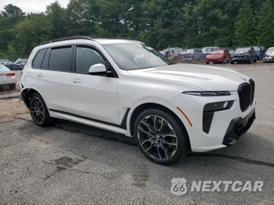 Czwarte zdjęcie samochodu z boku: 2023 BMW X7 XDRIVE40I VIN:5UX23EM09P9R84972 - miniatura