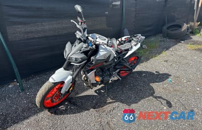 Drugie zdjęcie samochodu z przodu: 2019 YAMAHA MT09 VIN:JYARN53E0KA004605 - miniatura