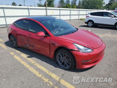 Czwarte zdjęcie samochodu z boku: 2022 TESLA MODEL 3 VIN:5YJ3E1EB8NF243126 - miniatura